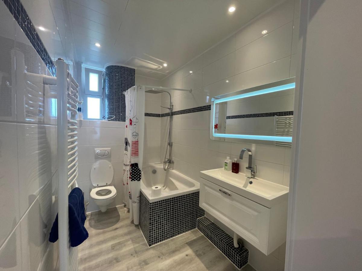 Gehrden  Moderne 4 Zimmer Apartment Mit Bergblick Stadtzentrum Contactless Check-In מראה חיצוני תמונה
