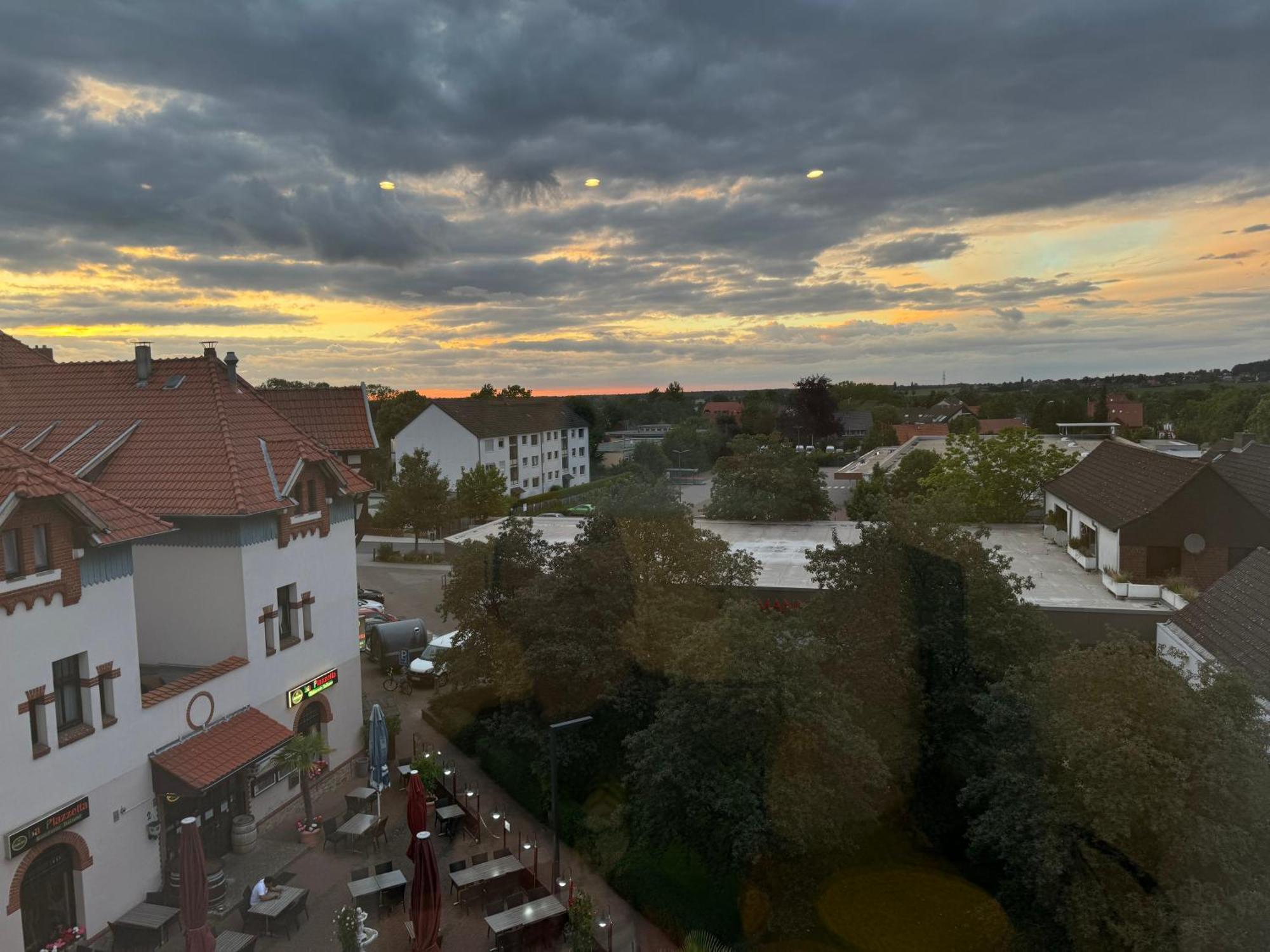 Gehrden  Moderne 4 Zimmer Apartment Mit Bergblick Stadtzentrum Contactless Check-In מראה חיצוני תמונה